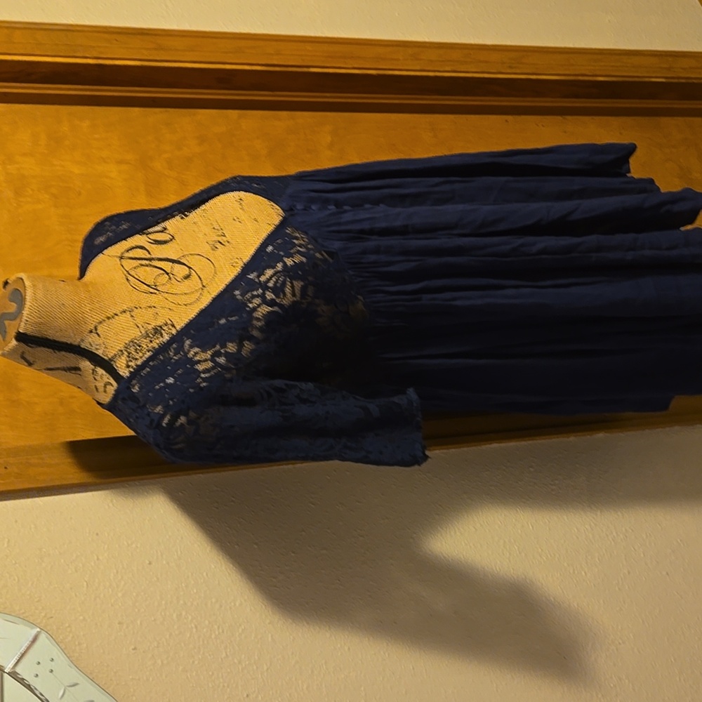 🌞☀️🌞Umgee Navy Lace Button-Front Tunic Size S - Picture 3 of 7